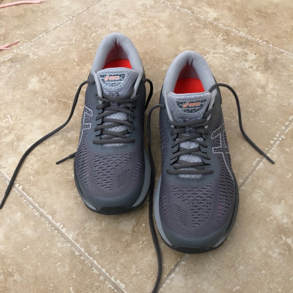 Women’s ASICS Gel Kayano 25 Running Shoes Sz 9.5